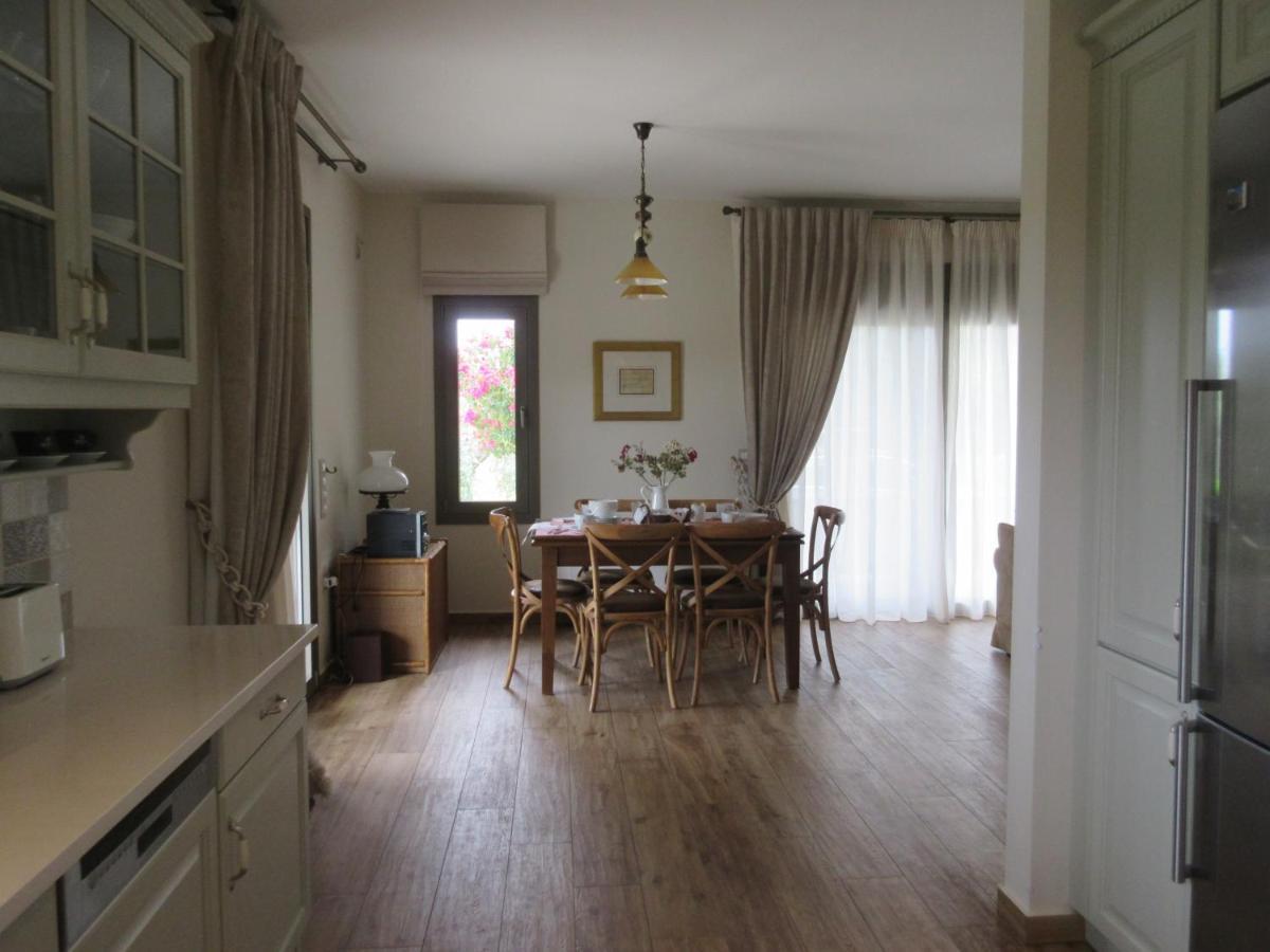 Seaside Retreat House Villa Szergúlasz-part Kültér fotó